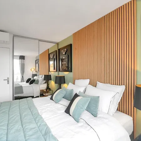 Luxury 200 Meters From Place Des Lices 公寓 *